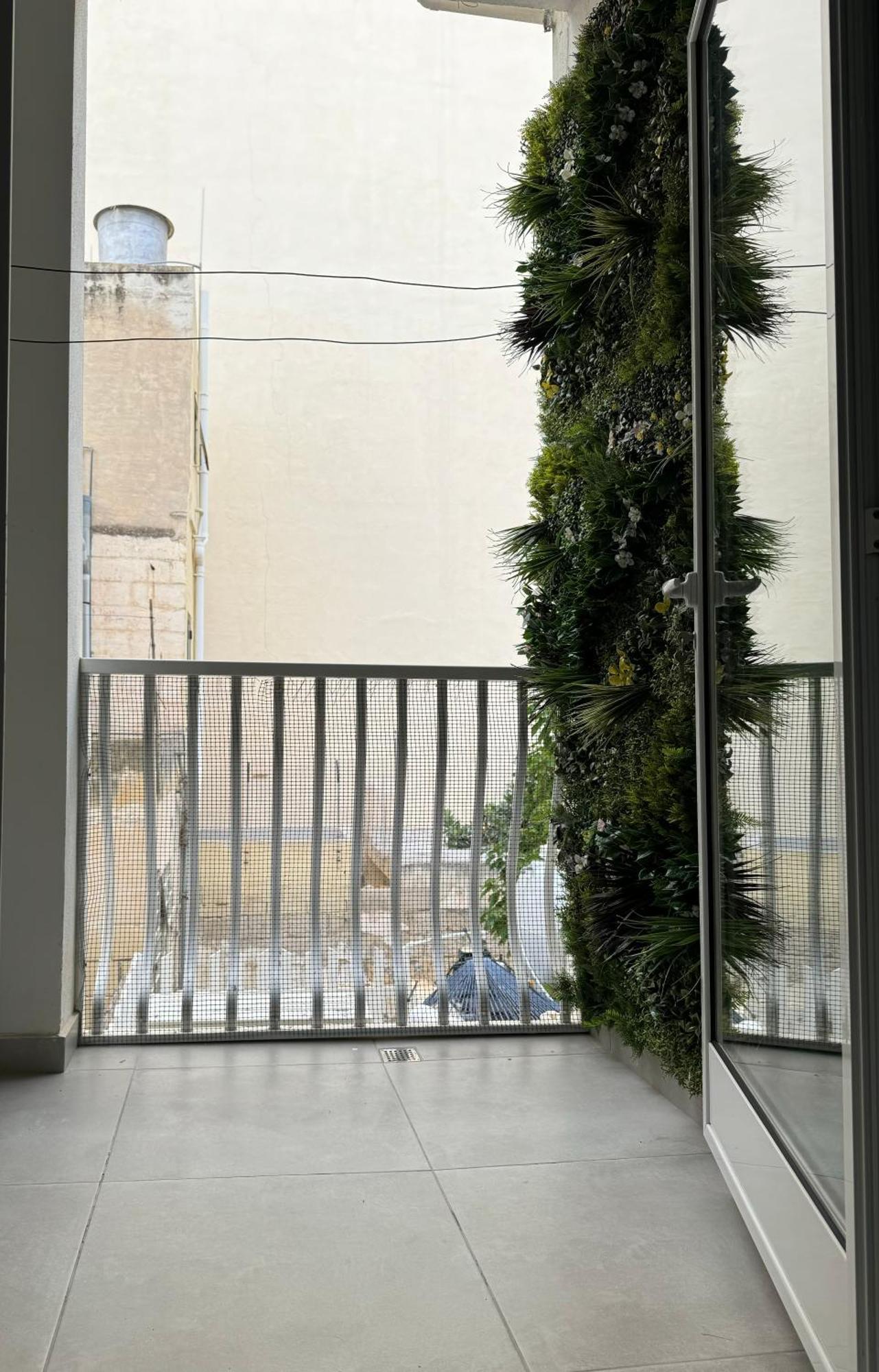 Seaside Apartment In Gzira Bagian luar foto